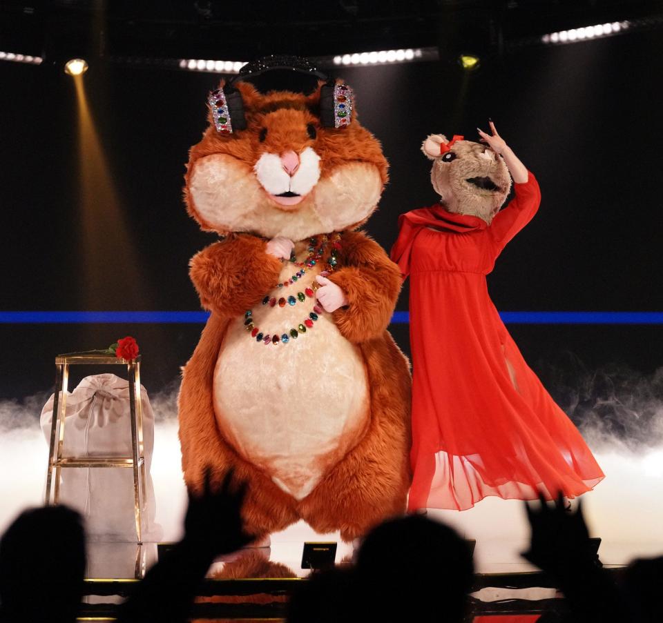 Hamster showed off his romantic side, singing in Spanish for his wife.