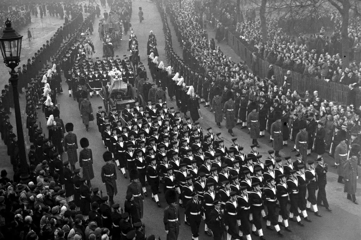 The funeral cortege of King George VI moves to Paddington station in London (PA) (PA Archive)