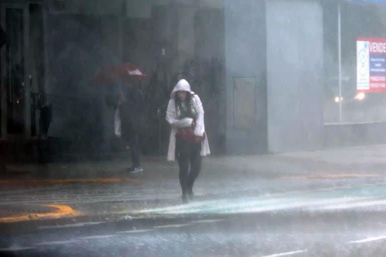 Temporal en la ciudad de Buenos Aires. Túnel de avenida del Libertador