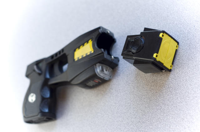 Pistola Taser: Qué es la arma que se utilizó en el Centro?