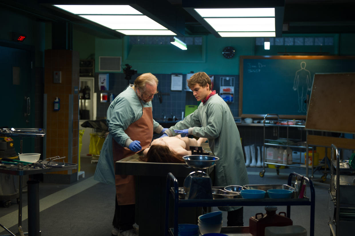 Brian Cox and Emile Hirsch star in the super-scary under-the-radar horror movie <em>The Autopsy of Jane Doe.</em> (Photo: IFC Midnight/courtesy Everett Collection)
