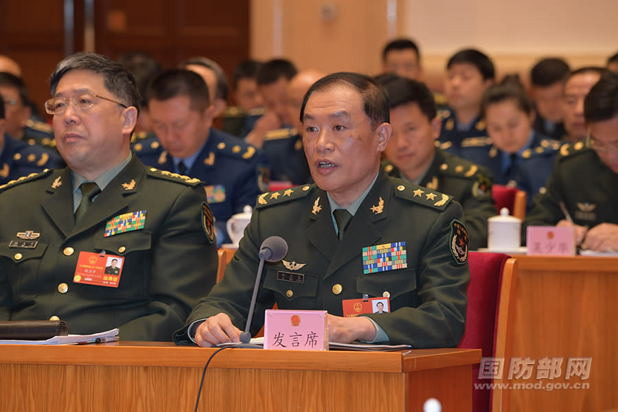 新一屆中央軍委副主席、陸軍上將何衛東，曾任東部戰區司令，是今年8月圍台軍演的策畫者。   圖：翻攝自中國國防部網站（資料照）