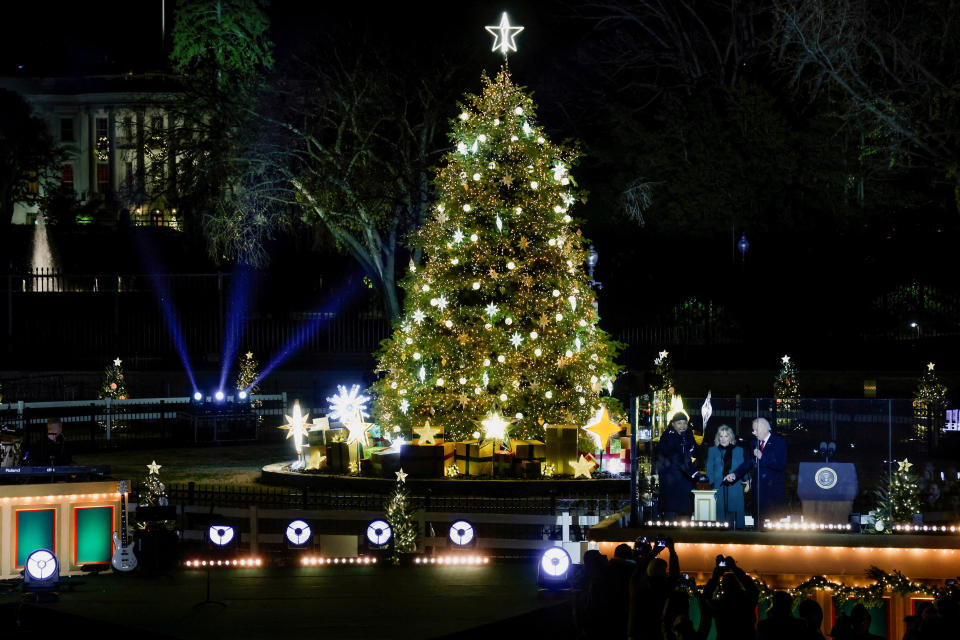 U.S. President Joe Biden and U.S. first lady Jill Biden attend the National Christmas Tree lighting ceremony on the Ellipse below the White House in Washington, U.S. November 30, 2022. REUTERS/Jonathan Ernst      TPX IMAGES OF THE DAY