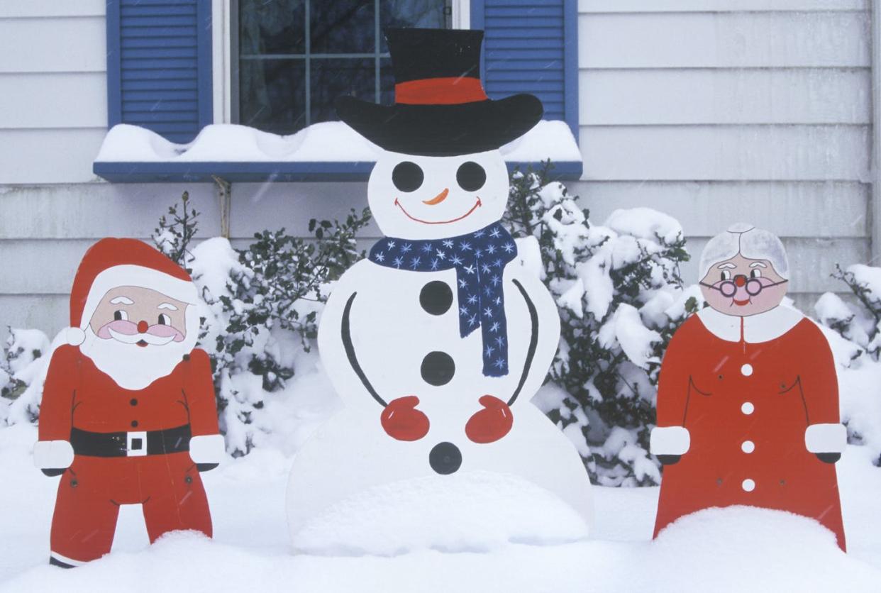 Why did she do all the work while Santa got all the glory? What would happen if she delivered the toys? <a href="https://www.gettyimages.com/detail/news-photo/christmas-yard-decorations-st-louis-missouri-news-photo/144083189?adppopup=true" rel="nofollow noopener" target="_blank" data-ylk="slk:Joe Sohm/Visions of America/Universal Images Group via Getty Images;elm:context_link;itc:0;sec:content-canvas" class="link ">Joe Sohm/Visions of America/Universal Images Group via Getty Images</a>