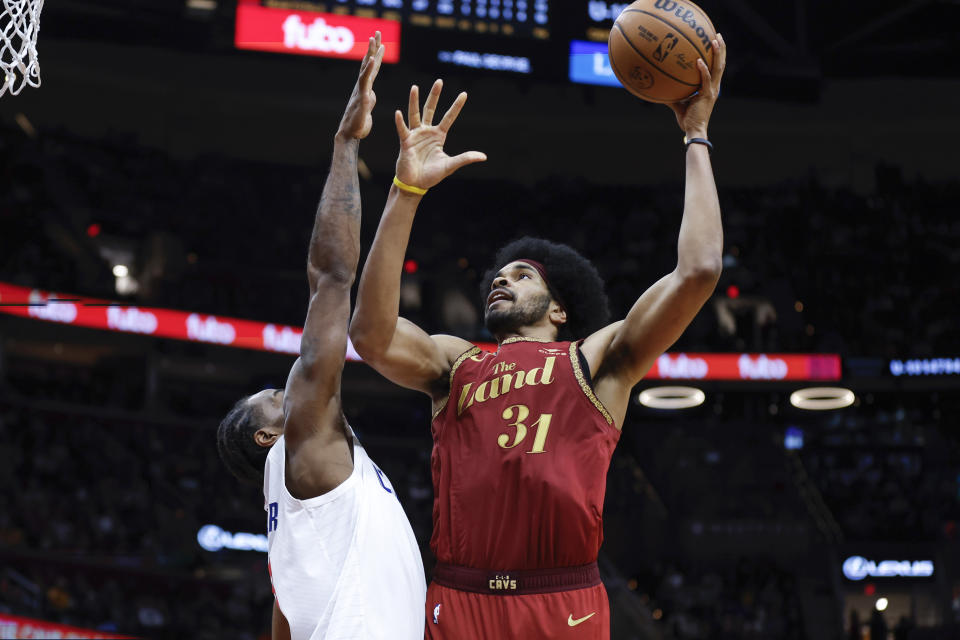 Cleveland Cavaliers center Jarrett Allen (31) shoots against Los Angeles Clippers forward Kawhi Leonard during the second half of an NBA basketball game, Monday, Jan. 29, 2024, in Cleveland. (AP Photo/Ron Schwane)