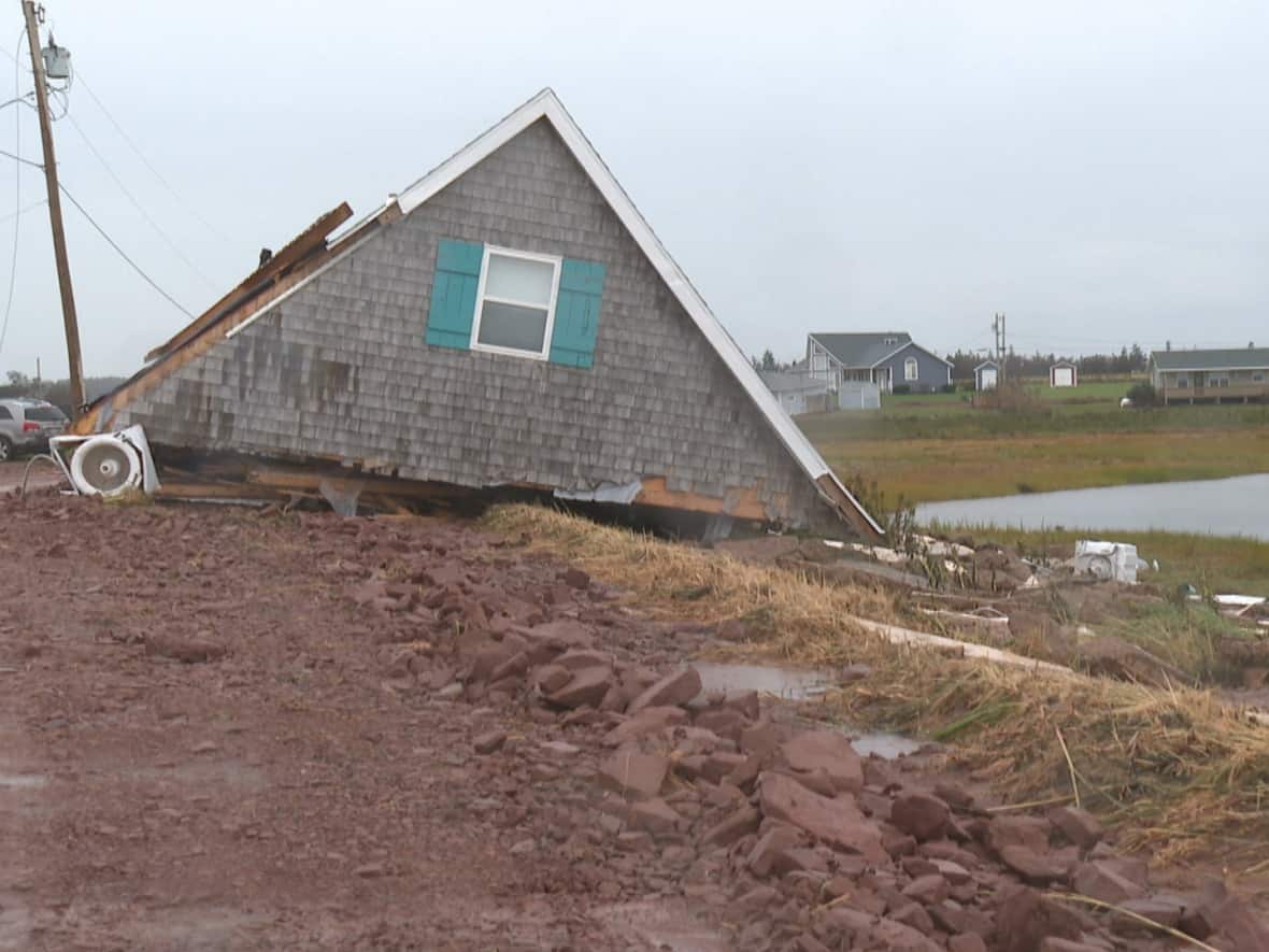 The top floor of this cottage was dumped on the road. The whereabouts of the rest of it is unknown. (Laura Meader/CBC - image credit)