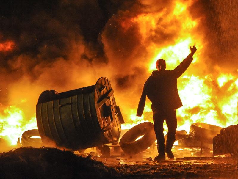 Las protestas que han atravesado el planeta han impulsado la venta de armas represivas. 