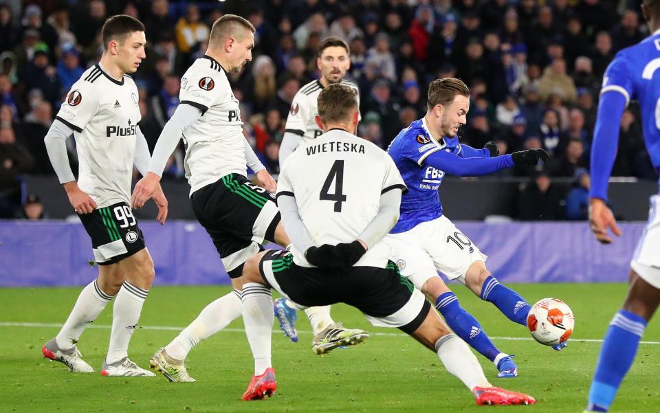 James Maddison of Leicester City scores his teams second goal during the UEFA Europa League group C match between Leicester City and Legia Warszawa at The King Power Stadium - Chloe Knott - Danehouse/Getty Images