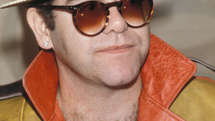 portrait d'elton john dans les années 80