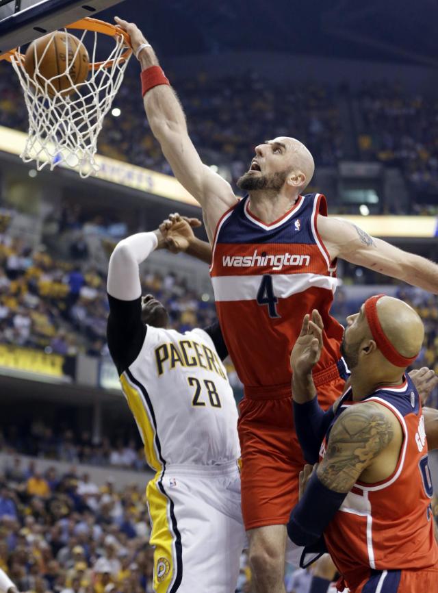 Everyone failed Marcin Gortat during his Wizards ticket giveaway - The  Washington Post