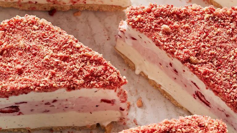 strawberry shortcake ice cream cake