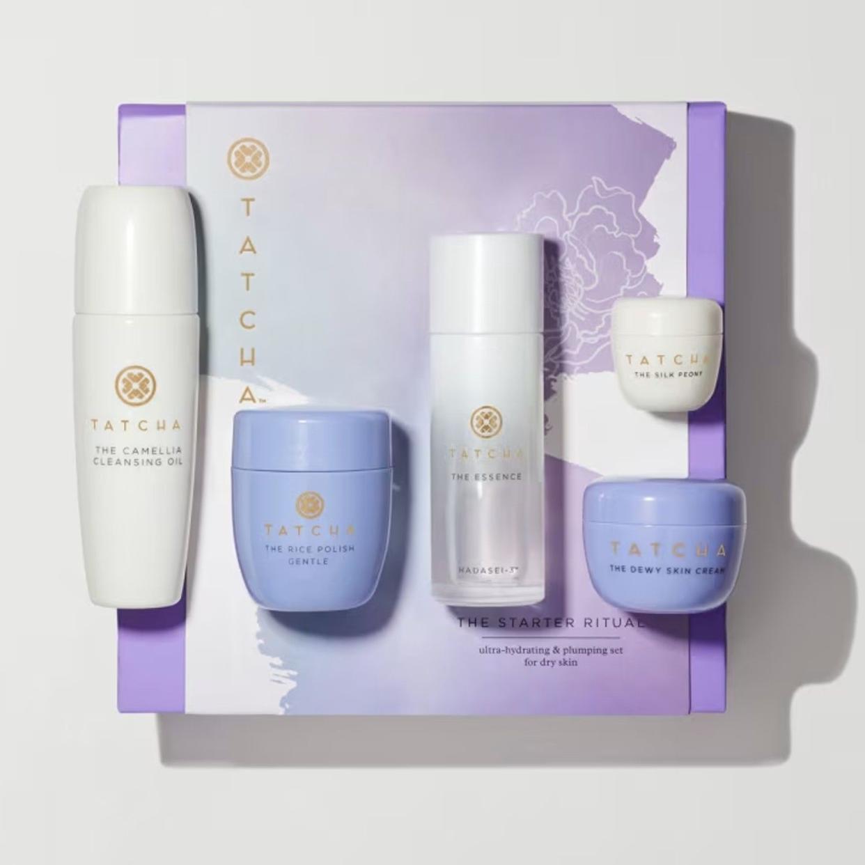 <p><a href="https://go.redirectingat.com?id=74968X1596630&url=https%3A%2F%2Fwww.tatcha.com%2Fproduct%2Fstarter-ritual-ultra-hydrating-plumping-set%2FSA00037T.html&sref=https%3A%2F%2Fwww.veranda.com%2Fshopping%2Fg60337026%2Fmothers-day-gifts-for-daughters%2F" rel="nofollow noopener" target="_blank" data-ylk="slk:Shop Now;elm:context_link;itc:0;sec:content-canvas" class="link rapid-noclick-resp">Shop Now</a></p><p>The Starter Ritual, Dry Skin</p><p>$74.00</p><span class="copyright">Tatcha</span>