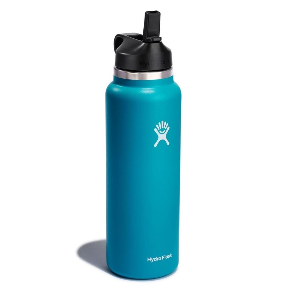 Picture of a sky blue Hydro Flask water bottle