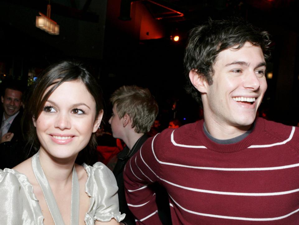 Rachel Bilson and Adam Brody (Bei/Shutterstock)