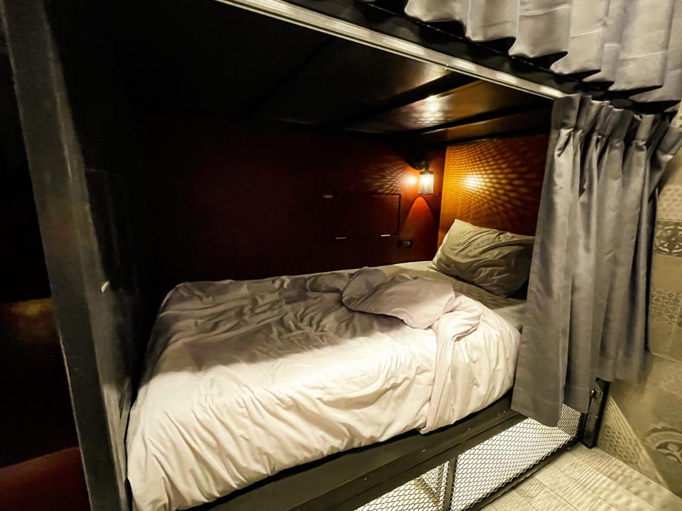 A capsule bed in the dormitory.