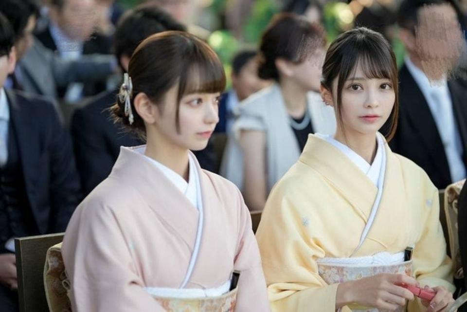 森風花（森ふう花）、柊琪琪（柊きき）因超高顏值被封為「奇蹟雙胞胎」。（翻攝自X@morifuuka0526）