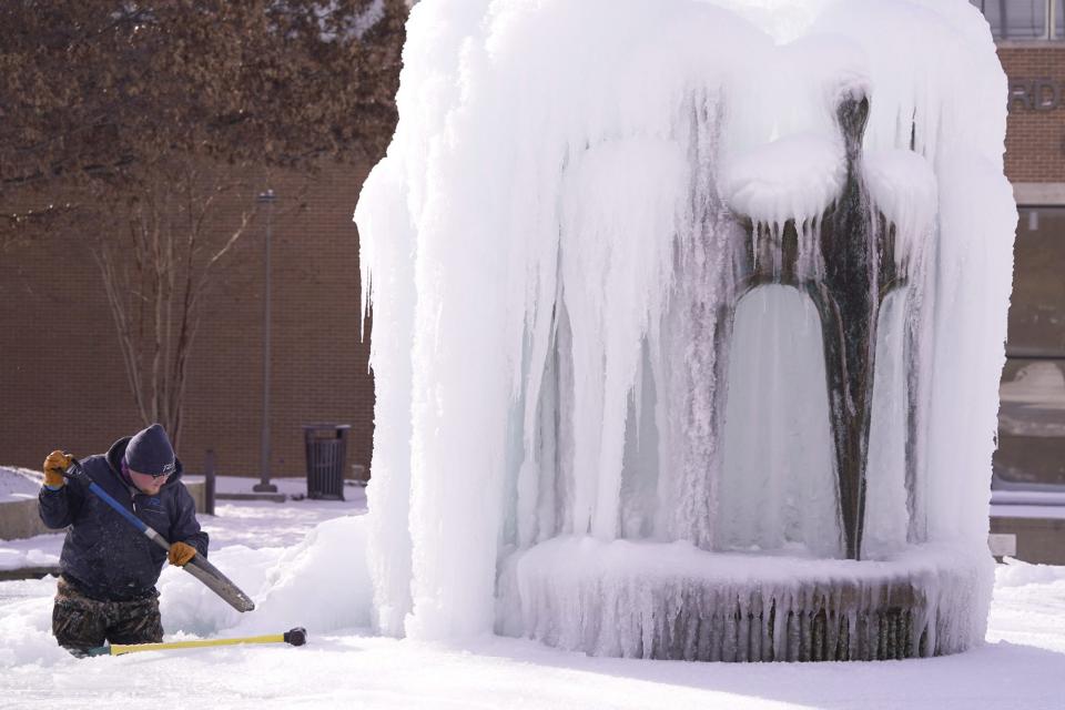 See Photos from the Record-Setting Winter Storm Uri: Its Impact on Texas and Beyond