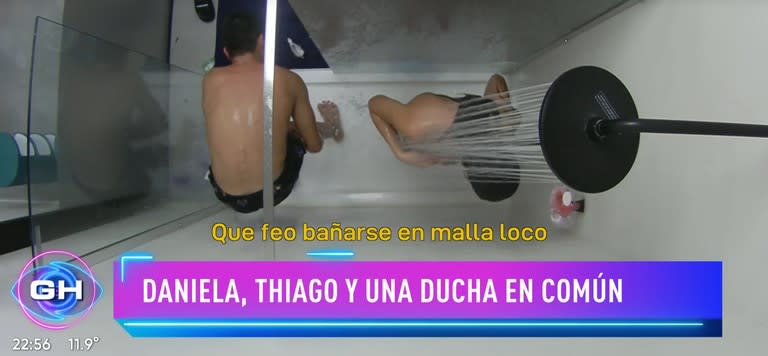 Thiago y Daniela se bañaron juntos.