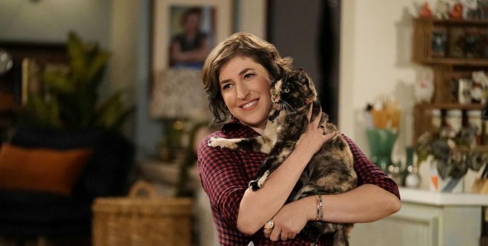 mayim bialik in call me kat