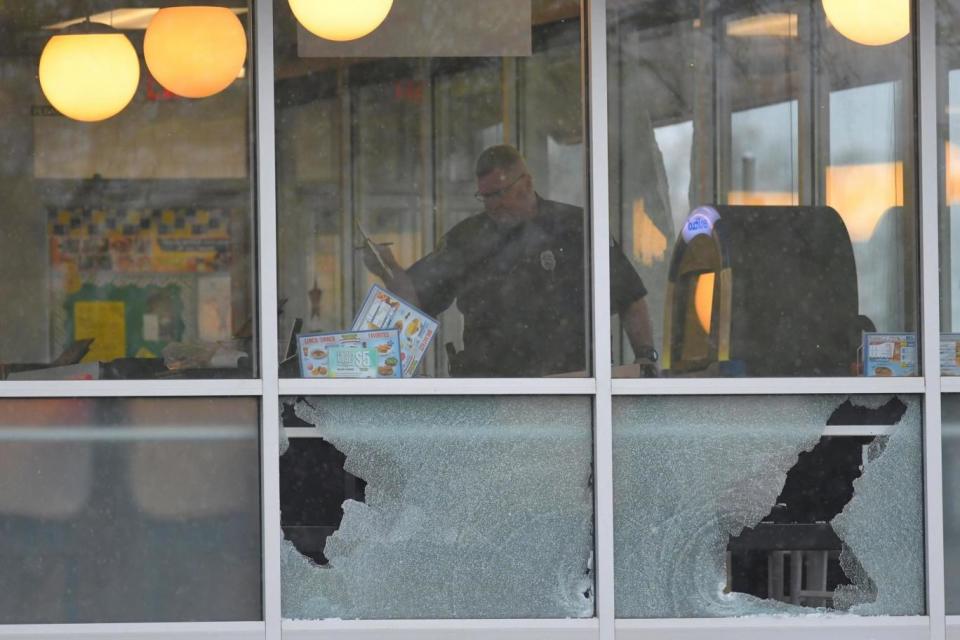 Metro Davidson County Police inspect the scene near Nashville (REUTERS)