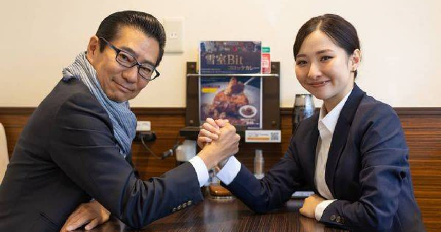年僅22歲的日本餐廳女員工諸澤莉乃，即將在5月躍居餐飲企業新任社長。（圖／翻攝自スカイスクレイパー官網）