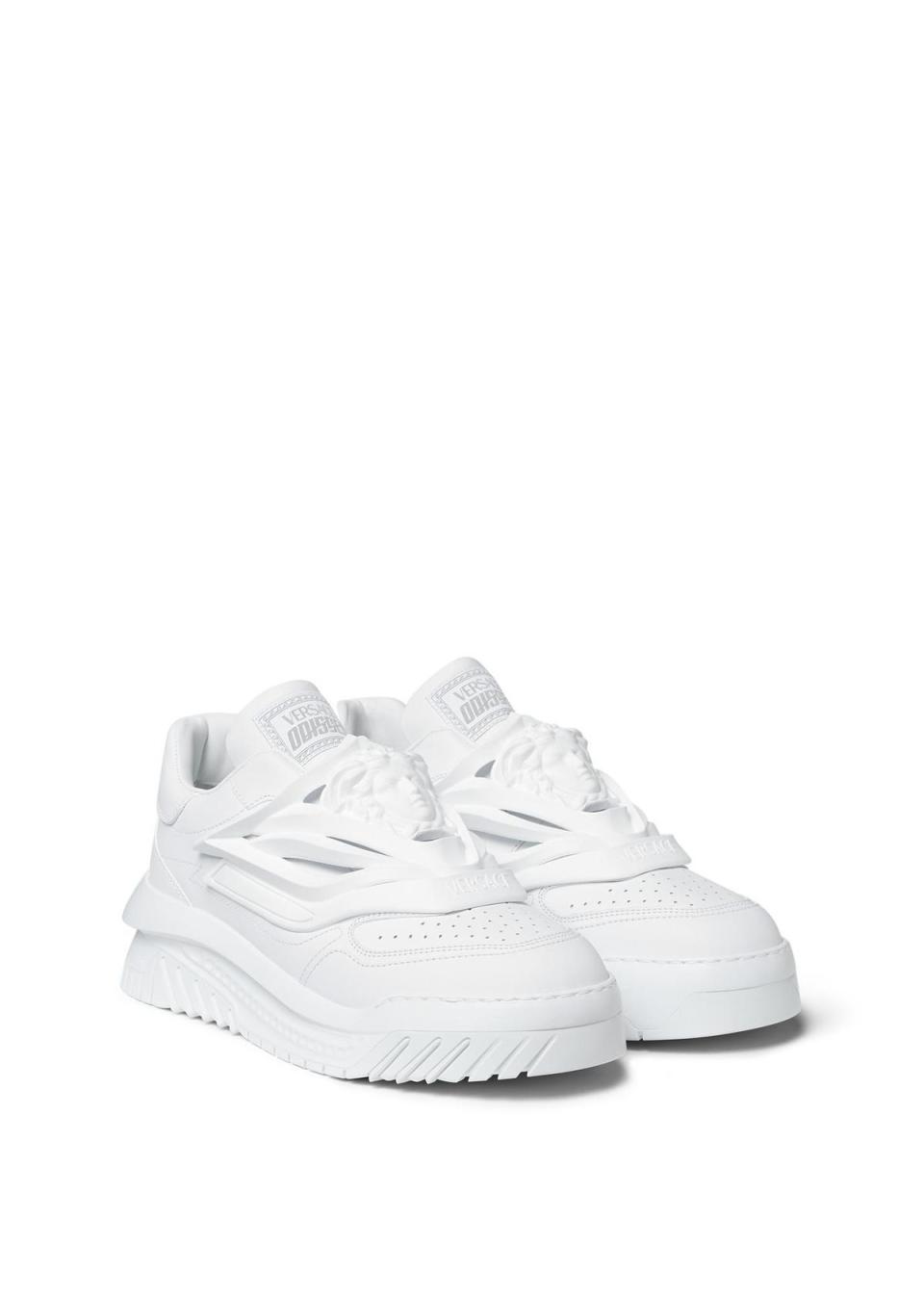 白色Odissea運動鞋。NT$31,000（VERSACE提供）