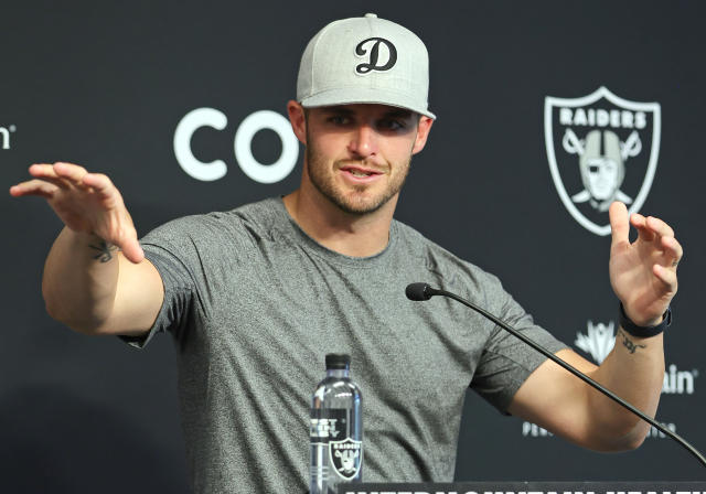 Derek Carr follows winning routine as Las Vegas Raiders