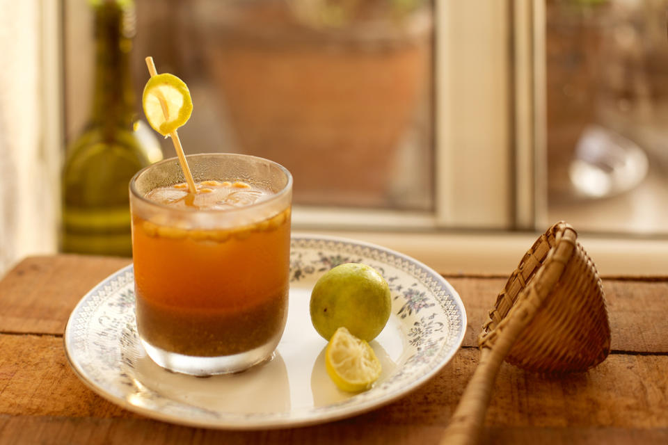 Agua de tamarindo con limón