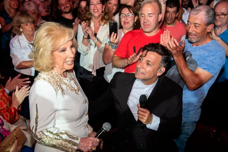 Creatividad y emoción en la función que Martín Bossi le dedicó a Mirtha Legrand en Mar del Plata