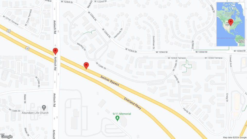 A detailed map that shows the affected road due to 'Lane on US-69 closed in Overland Park' on May 12th at 11:17 p.m.