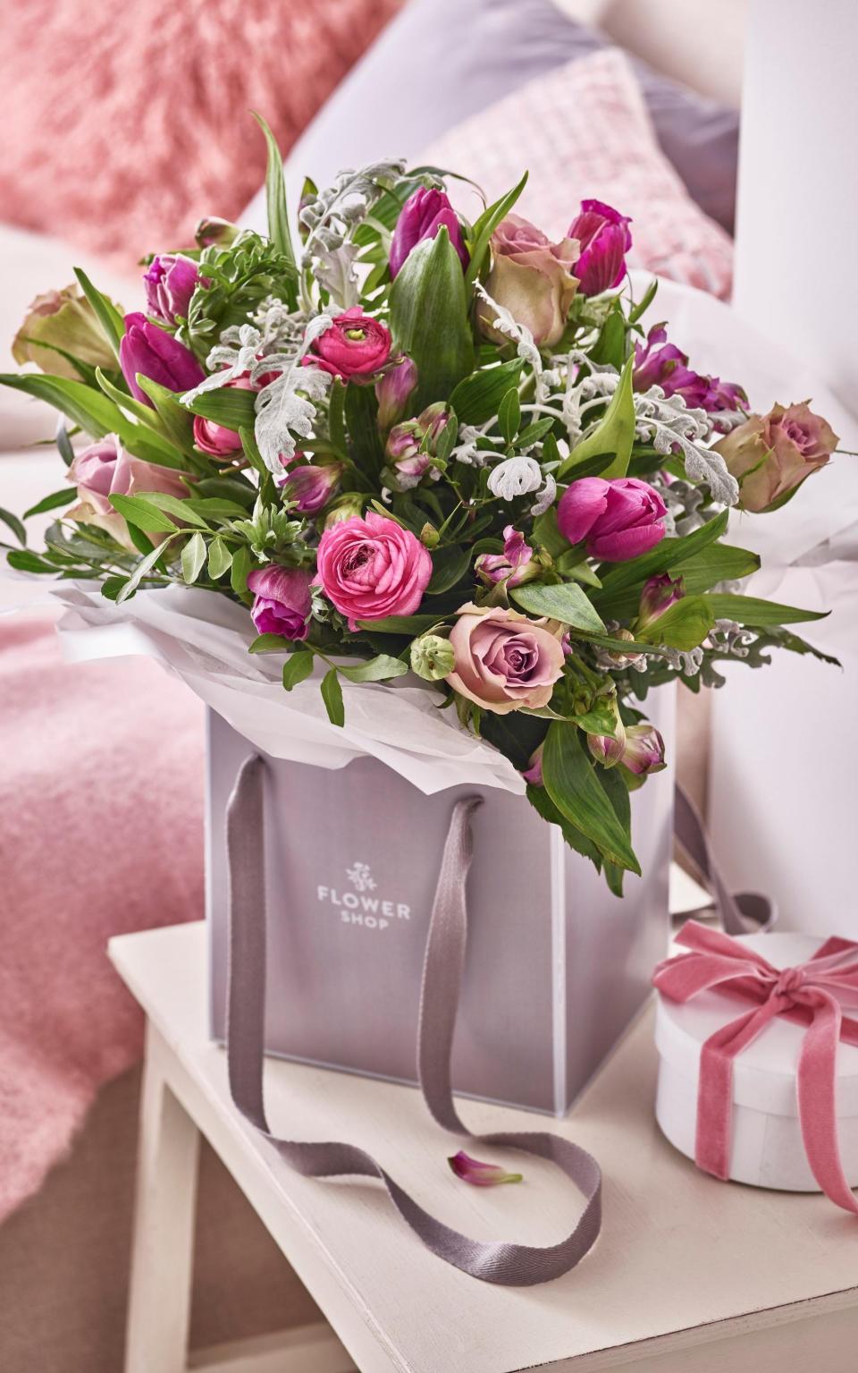 Valentines Seasonal Gift Bag (£35, Marks & Spencer)