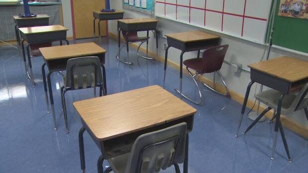 Desks spaced far enough apart to ensure physical distancing at Range Lake School in Yellowknife. Further north, in the Beaufort Delta, students are celebrated for their good results on a Canadian entrance exam. (Randall McKenzie/CBC - Image credit)