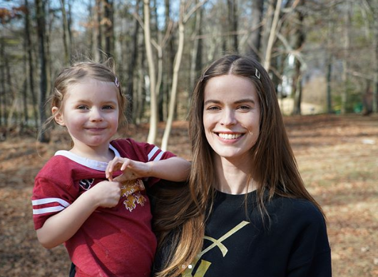 Robyn is proud mum to three-year-old Ripley and thanks her lucky stars she wasn’t holding her when she fell. Photo: Instagram/robynlawley