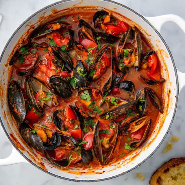 Mussels with Tomatoes and Garlic