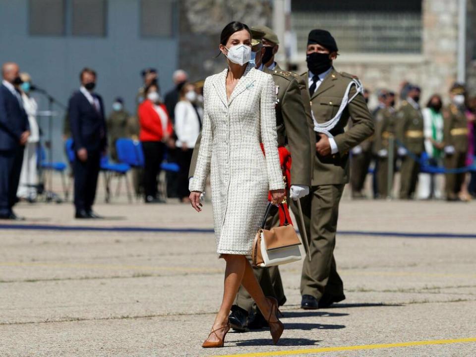 Königin Letizia bei ihrem jüngsten Auftritt im Tweed-Kleid. (Bild: imago images/Agencia EFE)