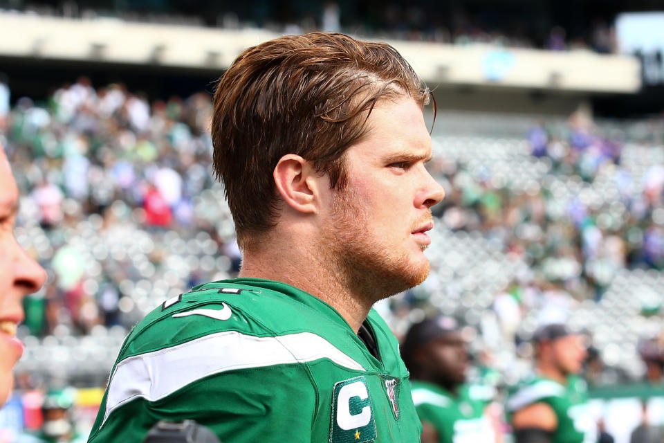 EAST RUTHERFORD, NJ - SEPTEMBER 08:  New York Jets quarterback Sam Darnold (14) after the National Football League game between the New York Jets and the Buffalo Bills on September 8, 2019 at MetLife Stadium in East Rutherford, NJ.(Photo by Rich Graessle/Icon Sportswire via Getty Images)