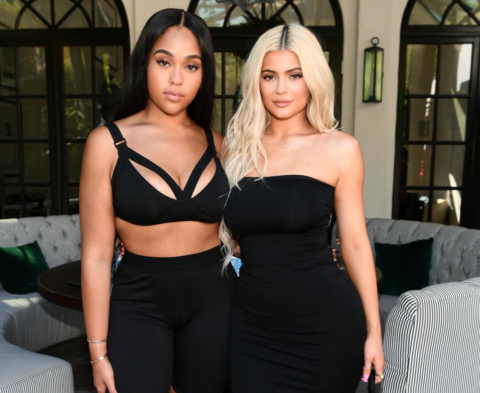 Kylie and Jordyn posing together