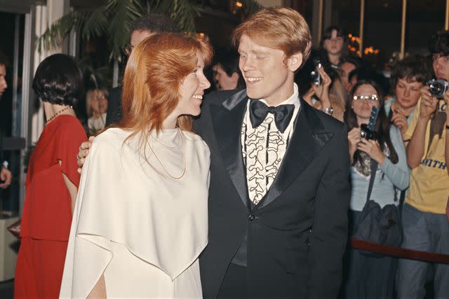 <p>Michael Ochs Archives/Getty</p> Ron Howard and Cheryl Howard in 1975