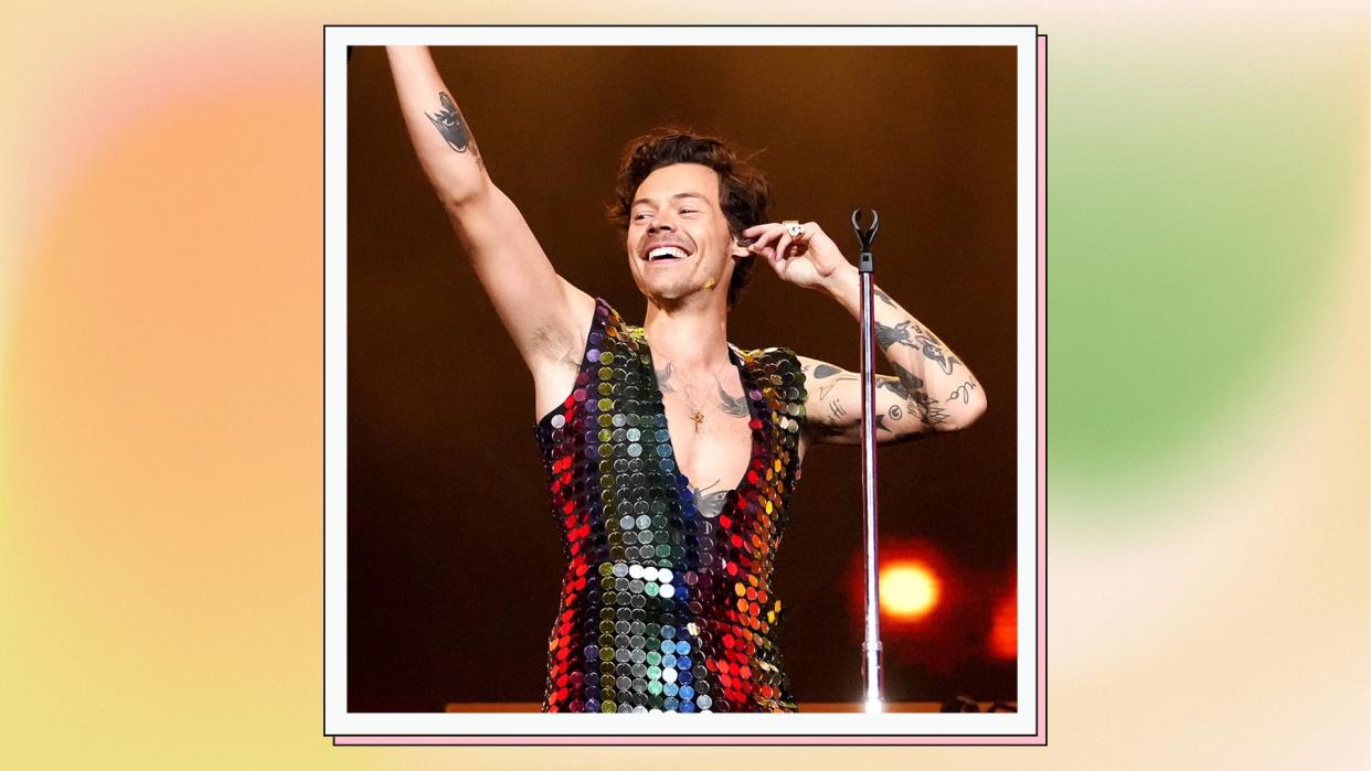  Harry Styles performs onstage at the Coachella Stage during the 2022 Coachella Valley Music And Arts Festival on April 15, 2022 in Indio, California/ in a green, orange and pink gradient template 