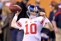 INDIANAPOLIS, IN - FEBRUARY 05: Quarterback Eli Manning #10 of the New York Giants warms up prior to playing the New England Patriots during Super Bowl XLVI at Lucas Oil Stadium on February 5, 2012 in Indianapolis, Indiana. (Photo by Andy Lyons/Getty Images)