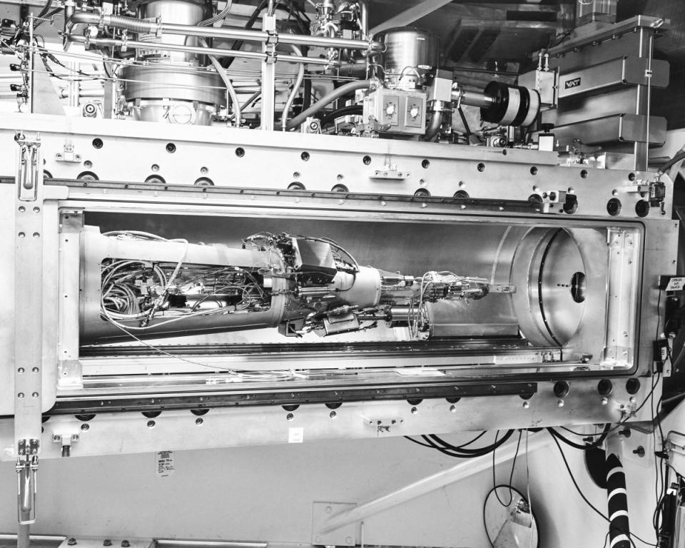 The target positioner in the target bay. Targets are placed at the tip of the positioner, and then inserted into the target chamber before the facility's lasers fire.<span class="copyright">Balazs Gardi for TIME</span>