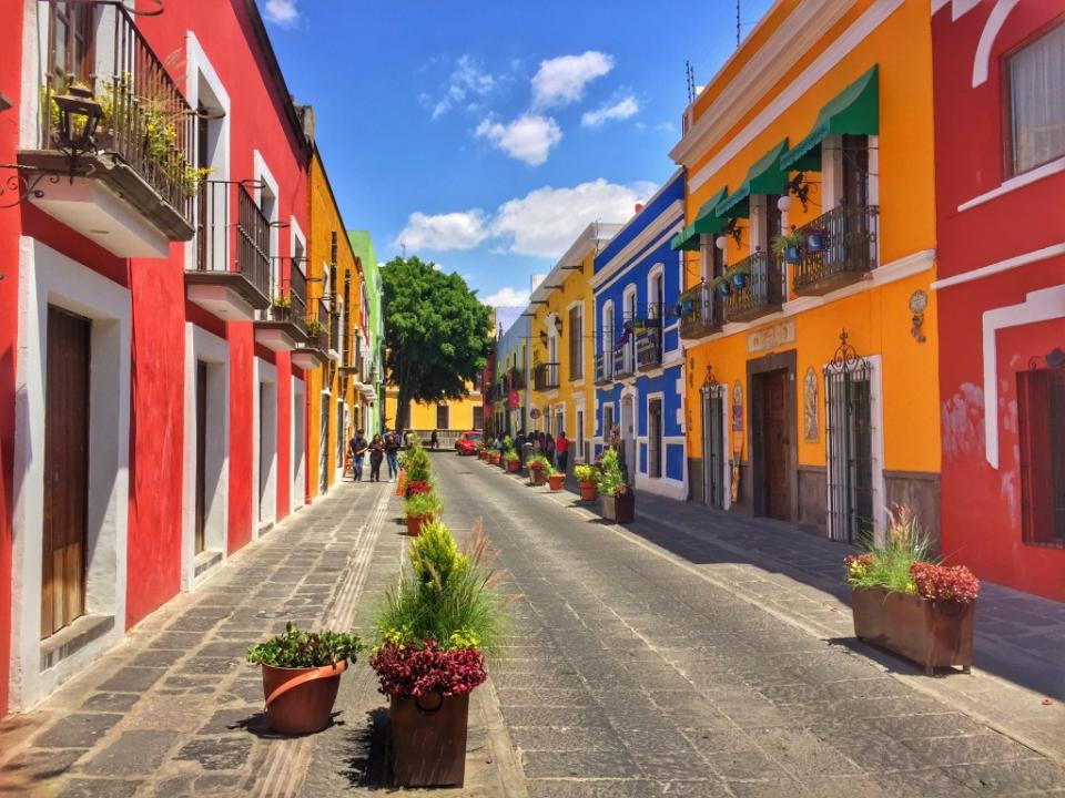 For culture, try the city center of Puebla, a chilled-out UNESCO site. Michal Rezny – stock.adobe.com