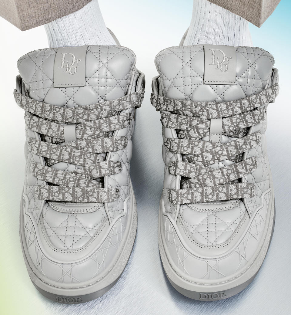 Dior B9S sneakers in gray leather