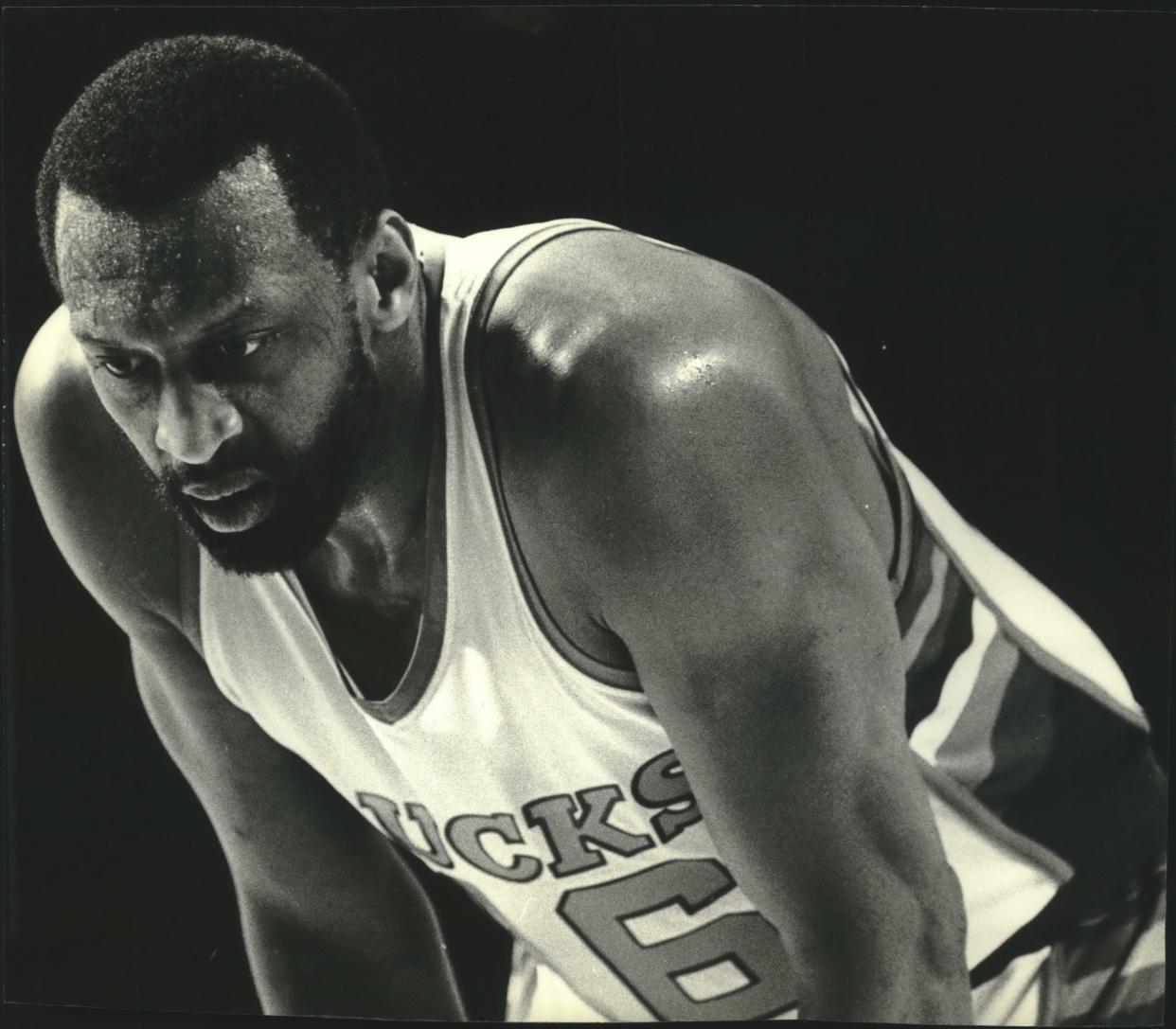 Center Bob Lanier played the last 4½ seasons of his career with the Milwaukee Bucks, helping to lead them to five division titles.