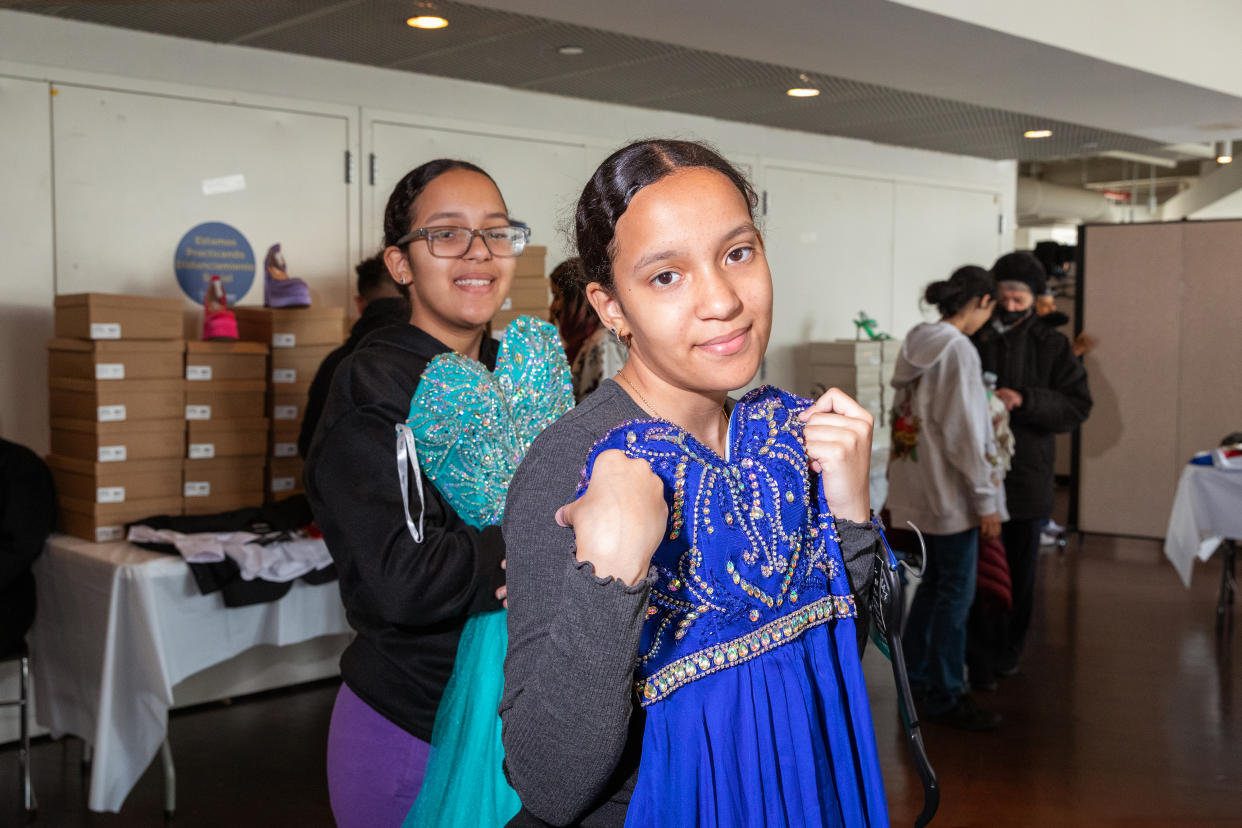 Dresses and suits are free for teens chasing prom dreams at this NYC ...