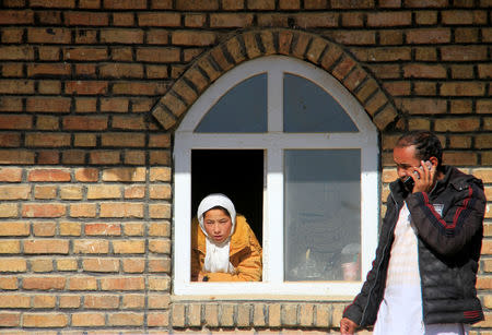 Afghan families fleeing from the districts of Malistan and Jaghori, because of the conflict between Taliban and Afghan forces, arrive in Ghazni, Afghanistan November 14, 2018. REUTERS/Mustafa Andaleb