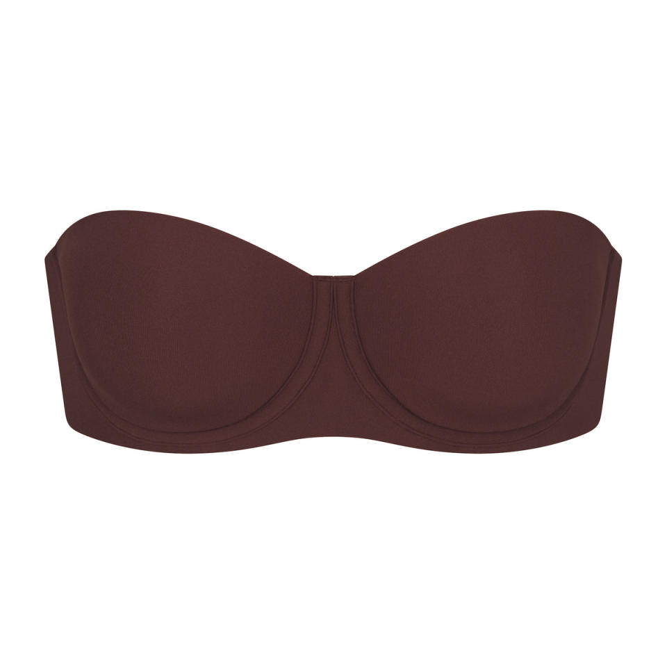 <p><a href="https://go.redirectingat.com?id=74968X1596630&url=https%3A%2F%2Fskims.com%2Fproducts%2Ffits-everybody-strapless-bra-cocoa&sref=https%3A%2F%2Fwww.harpersbazaar.com%2Ffashion%2Ftrends%2Fg44155746%2Fbest-strapless-bras-for-small-chest%2F" rel="nofollow noopener" target="_blank" data-ylk="slk:Shop Now;elm:context_link;itc:0;sec:content-canvas" class="link ">Shop Now</a></p><p>Fits Everybody Strapless Bra</p><p>$52.00</p><p>skims.com</p><span class="copyright">skims.com</span>