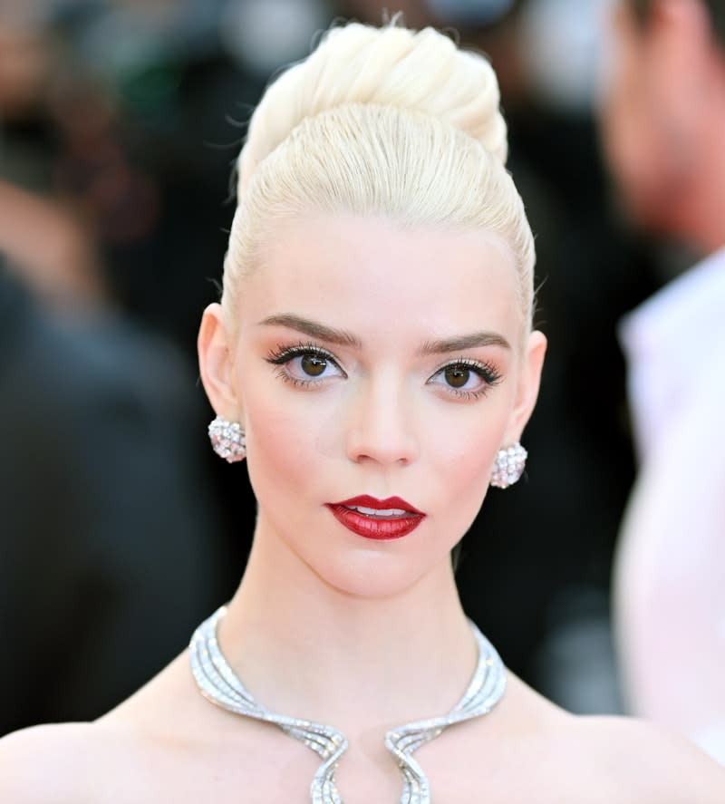 Anya Taylor-Joy deslumbra en Cannes con su look