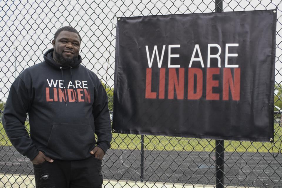 We Are Linden founder Ralph Carter at the Linden-McKinley High School tailgate before the homecoming football game against Centennial High School on Sept. 23.