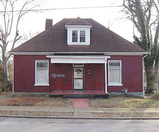 Maximize curb appeal with an exterior makeover. See how these facades went from ordinary to unforgettable.